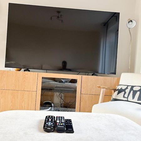 Home In Апминстер Экстерьер фото